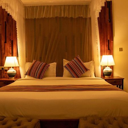 Las Vegas Garden Hotel Mbarara Екстер'єр фото